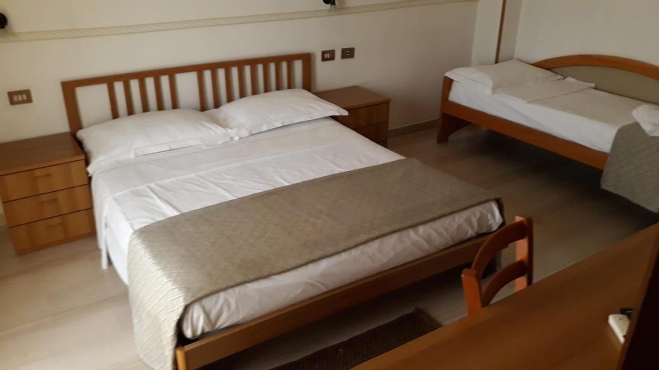 Locanda Ermes Hotel Capaccio Eksteriør billede
